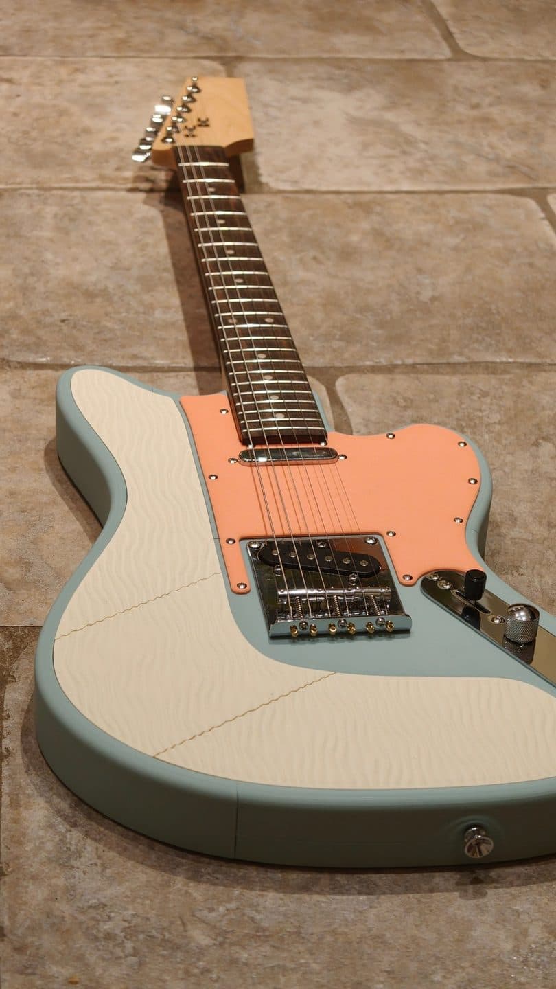 Filamentcaster complete bundle: guitar + all 10 guitar plate sets